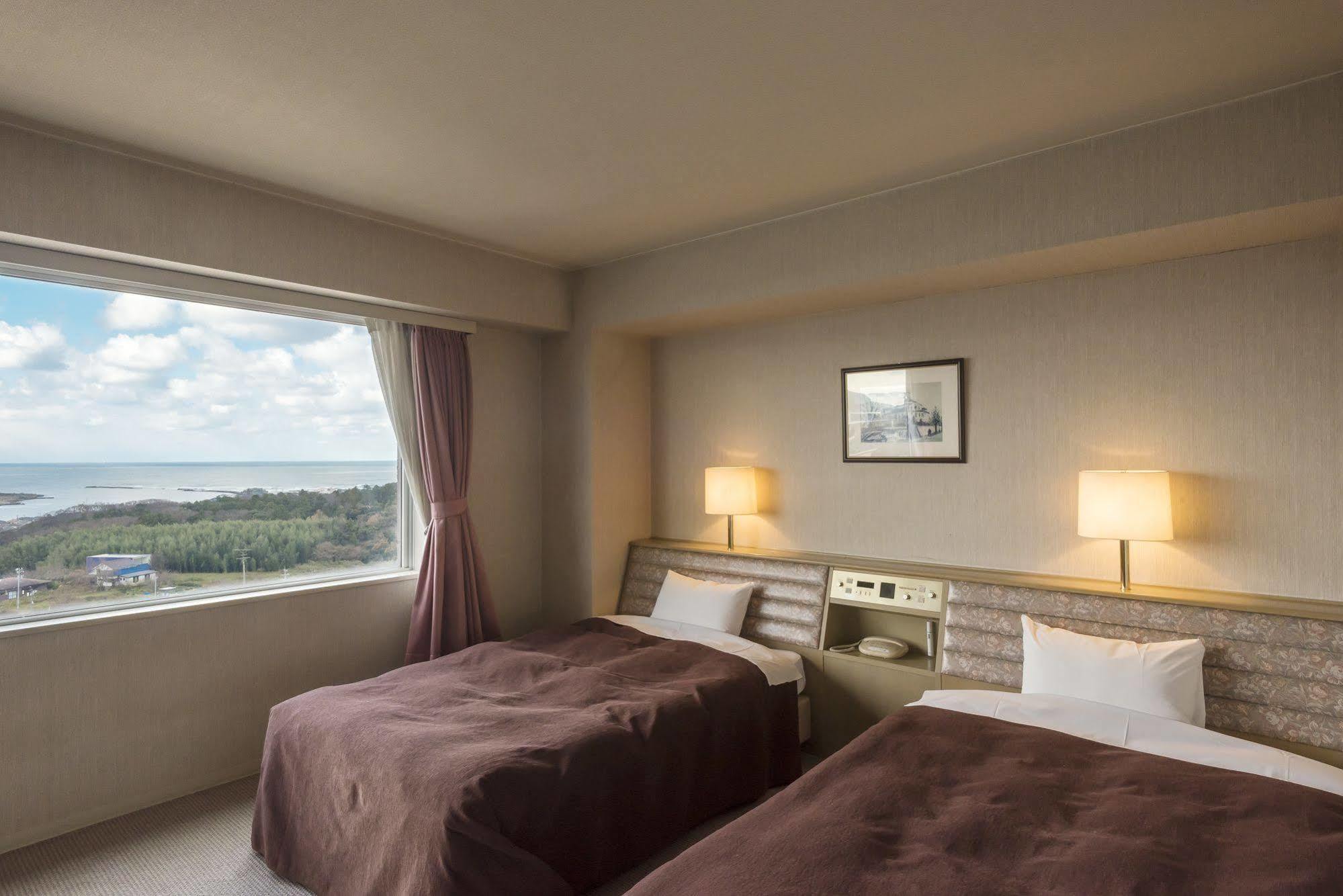 มิกูนิ คังโกะ โฮเต็ล ฟูกุอิ Hotel Sakai  ภายนอก รูปภาพ
